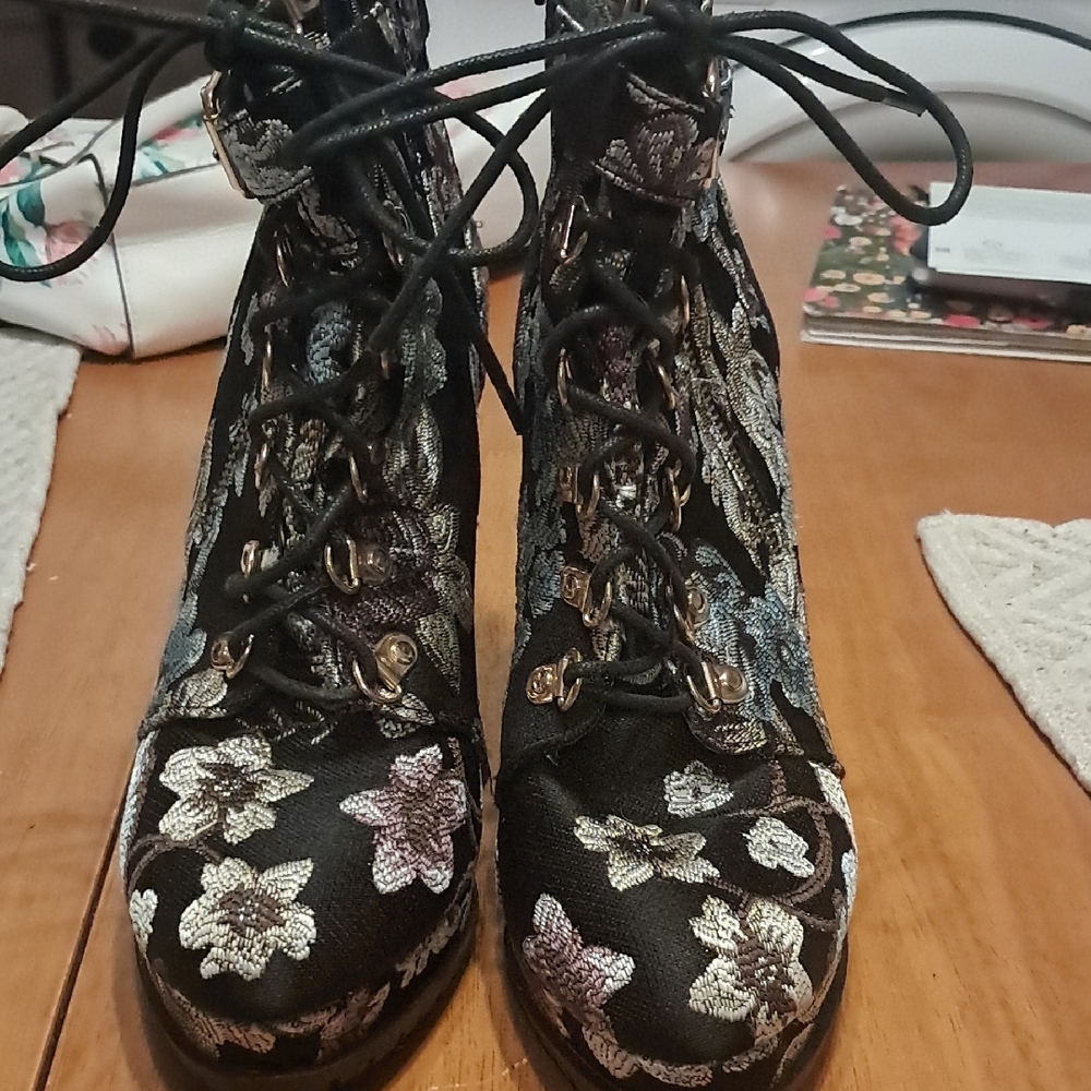 Shoe Dazzle Multicolor Floral Lace-Up Boots